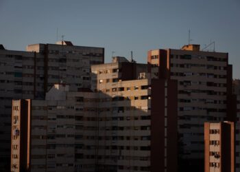 Archivo - Edificios del barrio de Ciutat Meridiana.David Zorrakino - Europa Press - Archivo