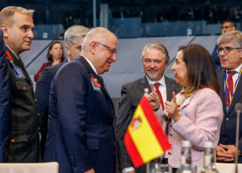 La ministra de Defensa, Margarita Robles, durante una reunión del Consejo del Atlántico Norte, a 15 de octubre de 2025, en Bruselas (Bélgica).  Ministerio de Defensa