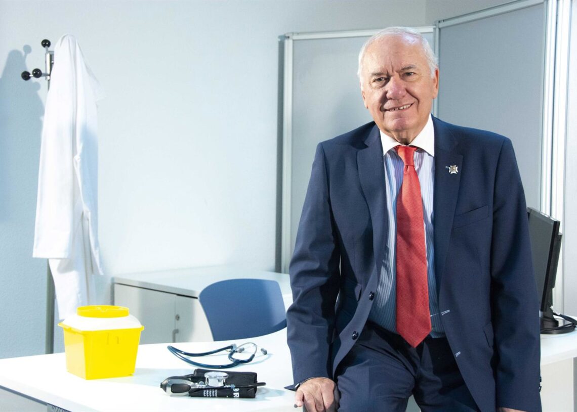 Archivo - Imagen del presidente del Consejo General de Enfermería, Florentino Pérez RayaCONSEJO GENERAL DE ENFERMERÍA - Archivo