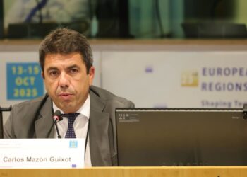 El president de la Generalitat, Carlos Mazón, en la jornada organizada con motivo de la 23 Semana Europea de las Regiones y las Ciudades con la ponencia 'Política de Cohesión y Resiliencia Regional ante los retos globales y climáticos'GVA