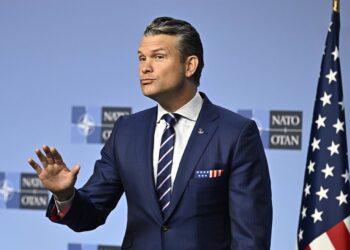 El secretario de Defensa de EEUU, Pete Hegseth, en declaraciones en la sede de la OTANWiktor Dabkowski / Zuma Press / ContactoPhoto