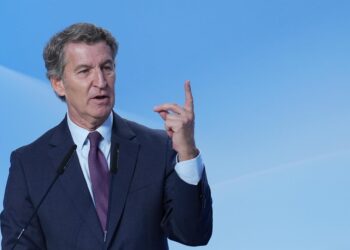 El presidente del Partido Popular, Alberto Núñez Feijóo, interviene durante una acto, en Palo Alto, a 14 de octubre de 2025, en Barcelona, Catalunya (España).David Zorrakino - Europa Press