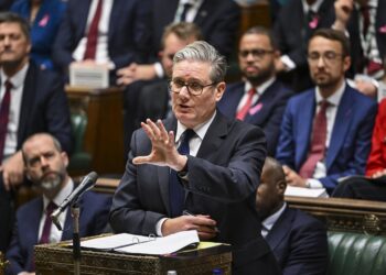 El primer ministro de Reino Unido, Keir Starmer, interviene durante la sesión de preguntas al primer ministro en la Cámara de los Comunes-/House Of Commons via PA Wire/d / DPA
