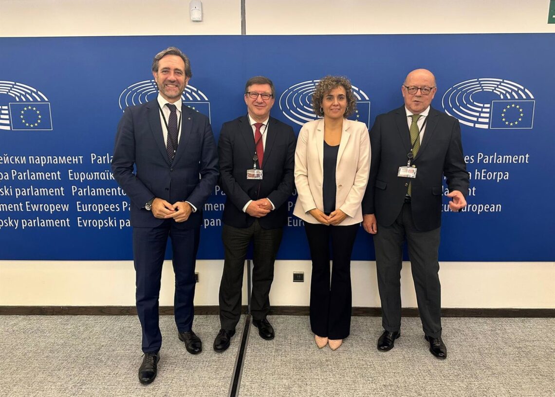 Mesa del Turismo mantiene las primeras reuniones en Bruselas tras inscribirse en el Registro de Transparencia de la UE y la puesta en marcha del Proyecto de Posicionamiento de la Mesa del Turismo en Europa.MESA DEL TURISMO