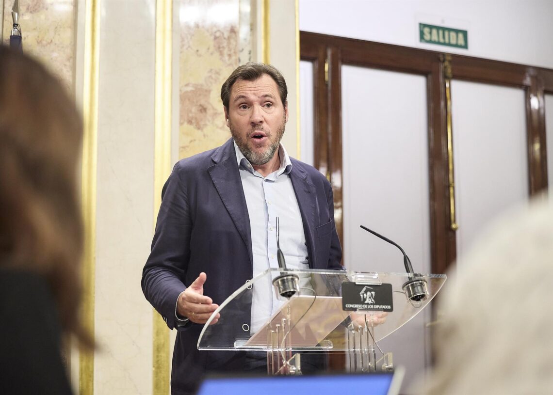 El ministro de Transportes y Movilidad Sostenible, Óscar Puente.Jesús Hellín - Europa Press