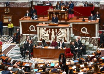 El primer ministro francés, Sébastian Lecornu, comparece en la Asamblea NacionalJulien Mattia/Le Pictorium via Z / DPA