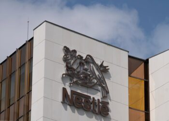 Archivo - Fachada de la sede de Nestlé España, a 27 de mayo de 2024, en Esplugues de Llobregat, Barcelona, Cataluña (España).David Zorrakino - Europa Press - Archivo