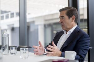 OPA de BBVA a Sabadell: el fracaso se celebra como una muestra de identidad económica catalana