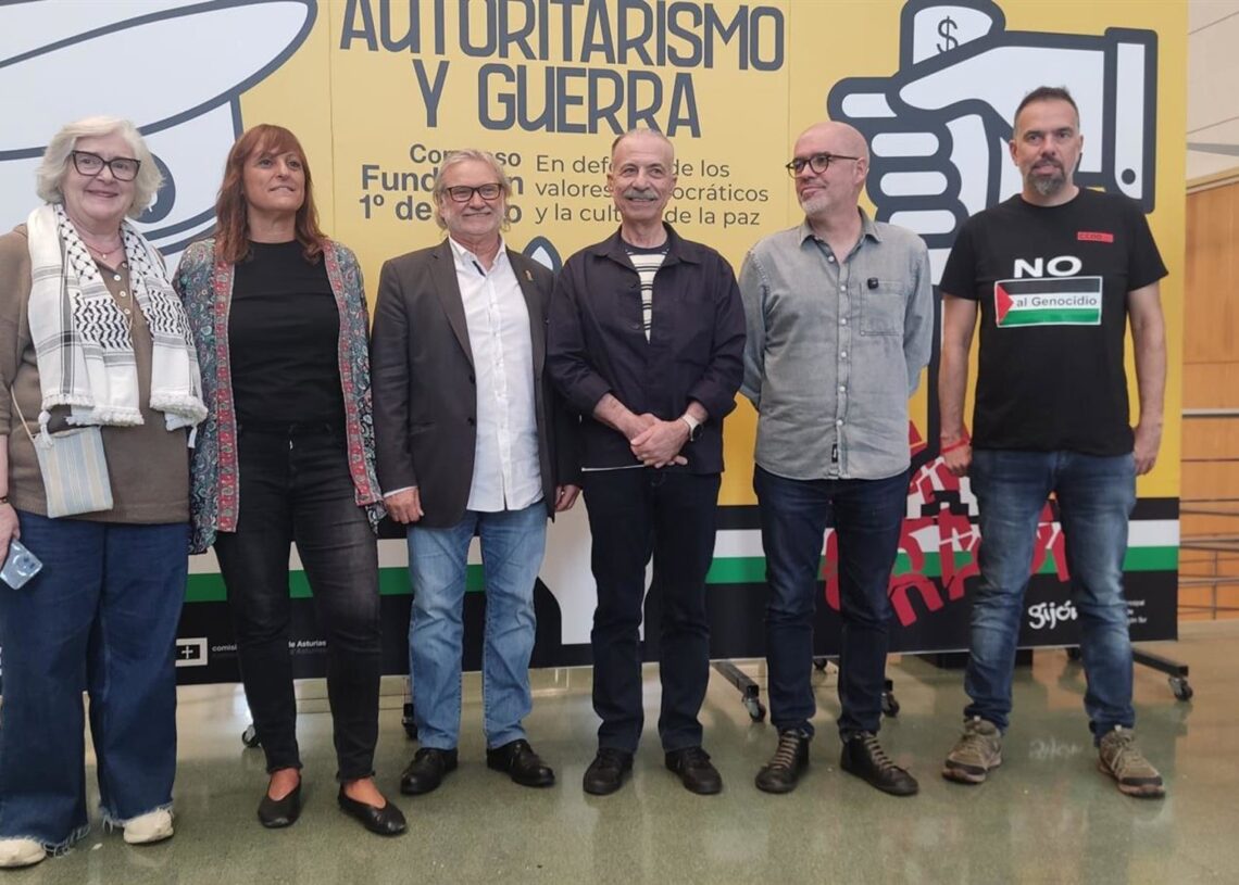 El embajador de Palestina en España, Husni Abdel Wahed, participa en el congreso de CCOO de Gijón.EUROPA PRESS