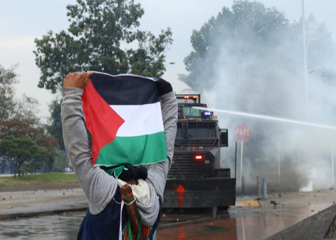 Protestas indígenas propalestinas en ColombiaCOORDINADOR NACIONAL AGRARIO DE COLOMBIA / X