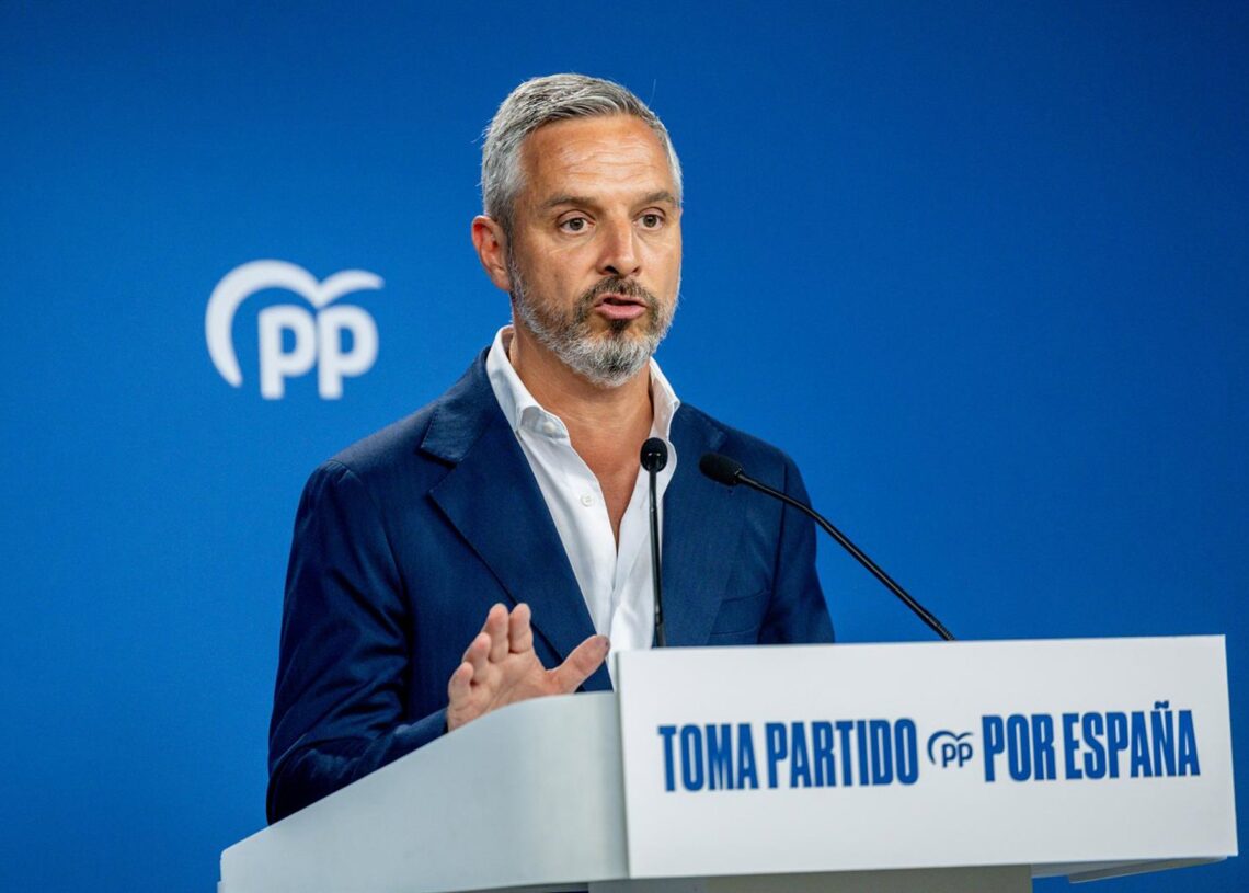 Archivo - El vicesecretario de Hacienda, Vivienda e Infraestructuras del PP, Juan Bravo, durante una rueda de prensa, en la sede del PP, a 11 de agosto de 2025, en Madrid (España). Bravo ha presentado las iniciativas del Partido Popular en materia de viviRicardo Rubio - Europa Press - Archivo