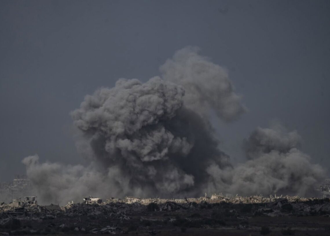 Bombardeo israelí en la Franja de GazaILIA YEFIMOVICH - DPA