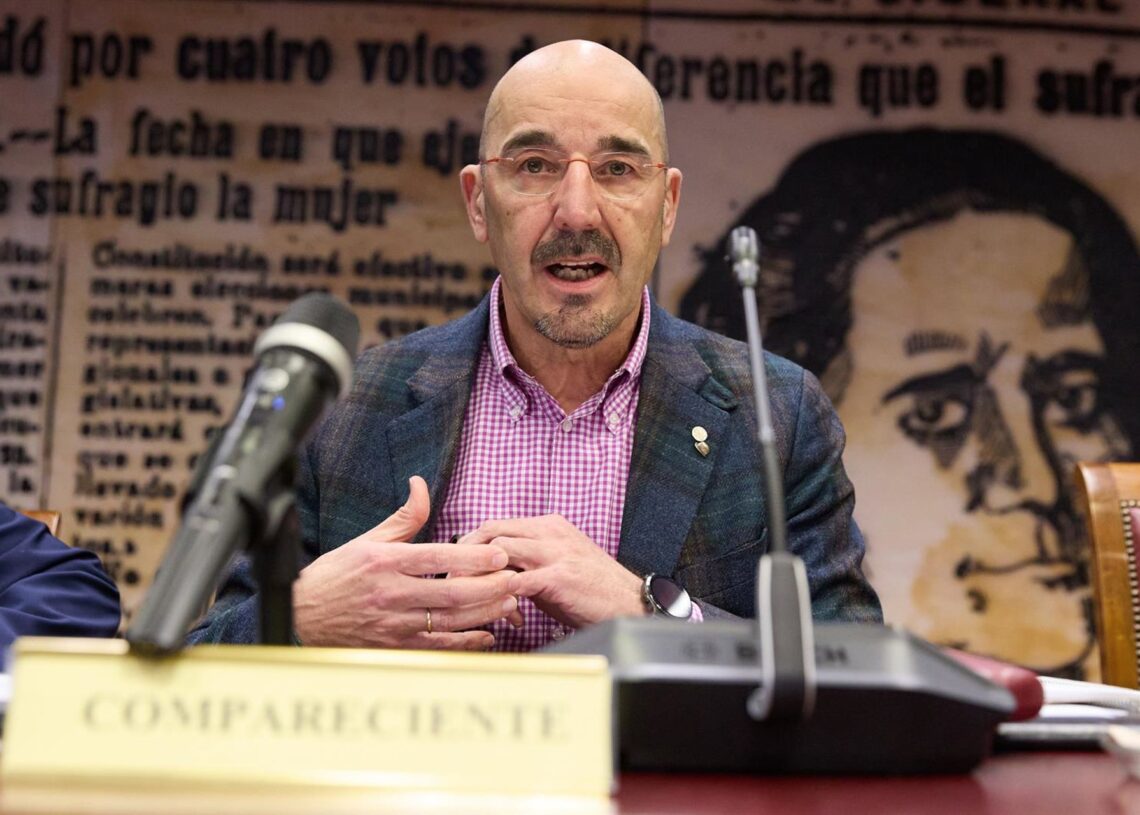 Archivo - El vicesecretario general de Política Sindical de  UGT, Fernando LujánJesús Hellín - Europa Press - Archivo