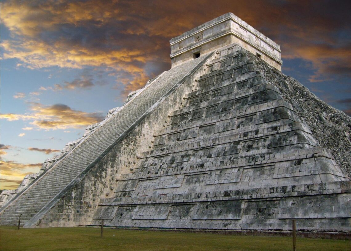 Archivo - México aprueba una ley que duplica el coste de entradas a zonas arqueológicas por parte de extranjeros.KENOX S630  / SAMSUNG S630 - Archivo