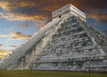 Archivo - México aprueba una ley que duplica el coste de entradas a zonas arqueológicas por parte de extranjeros.KENOX S630  / SAMSUNG S630 - Archivo