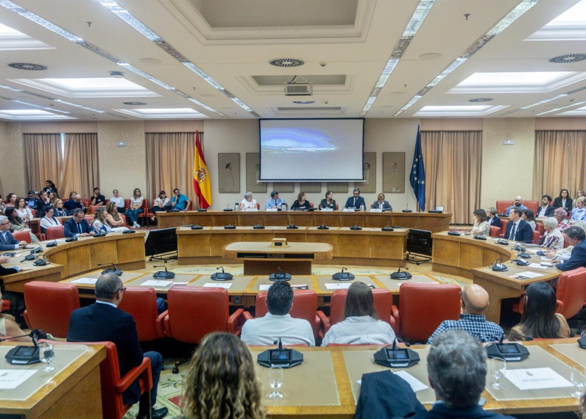 Presentación del documental 'Sacar pecho: de viaje con el miedo', en el Congreso de los Diputados, a 20 de octubre de 2025, en Madrid (España).Ricardo Rubio - Europa Press