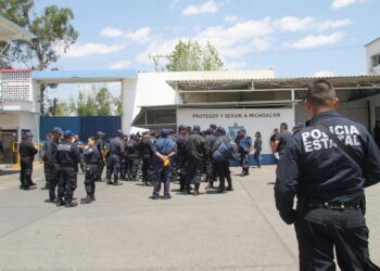Archivo - Imagen de rachivo de policías en Michoacán, MéxicoNOTIMEX - Archivo