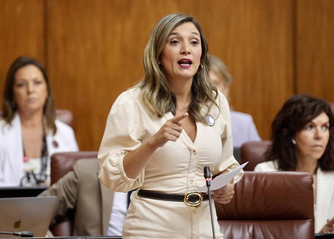 La portavoz parlamentaria del PSOE-A, María Márquez, interviene durante la sesión de control en el pleno del Parlamento andaluz. A 25 de septiembre de 2025. (Foto de archivo).María José López - Europa Press