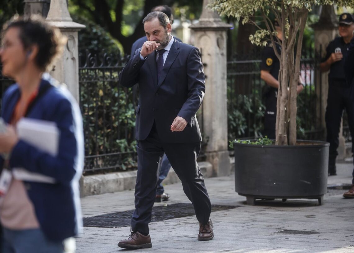 Archivo - El exministro de Transportes y ex secretario de Organización del PSOE José Luis Ábalos.Rober Solsona - Europa Press - Archivo