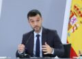 El ministro de Derechos Sociales, Consumo y Agenda 2030, Pablo Bustinduy, durante una rueda de prensa posterior a la reunión del Consejo de Ministros, en el Palacio de la Moncloa, a 21 de octubre de 2025, en Madrid (España).Marta Fernández - Europa Press