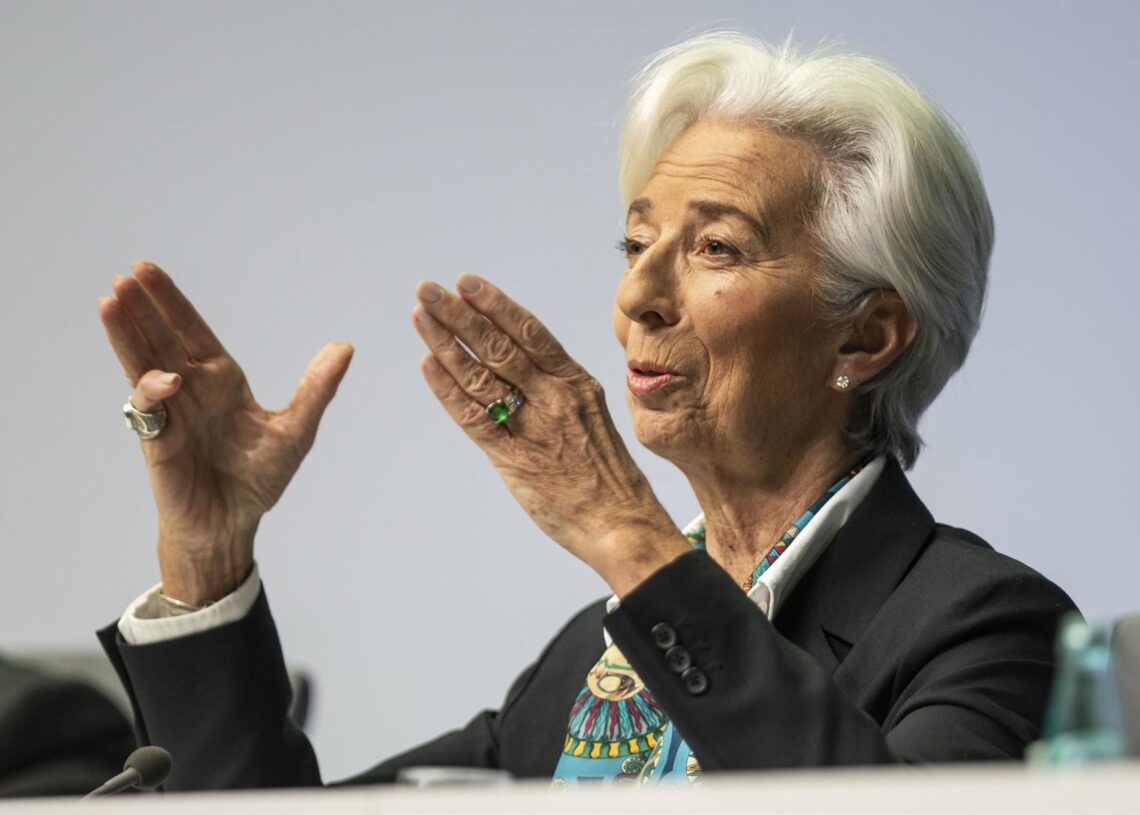 Archivo - FILED - 12 December 2019, Frankfurt/Main: President of the European Central Bank (ECB) Christine Lagarde speaks during her first press conference after the Governing Council meeting. While the threat of a trade war between America and China appeFrank Rumpenhorst/dpa - Archivo