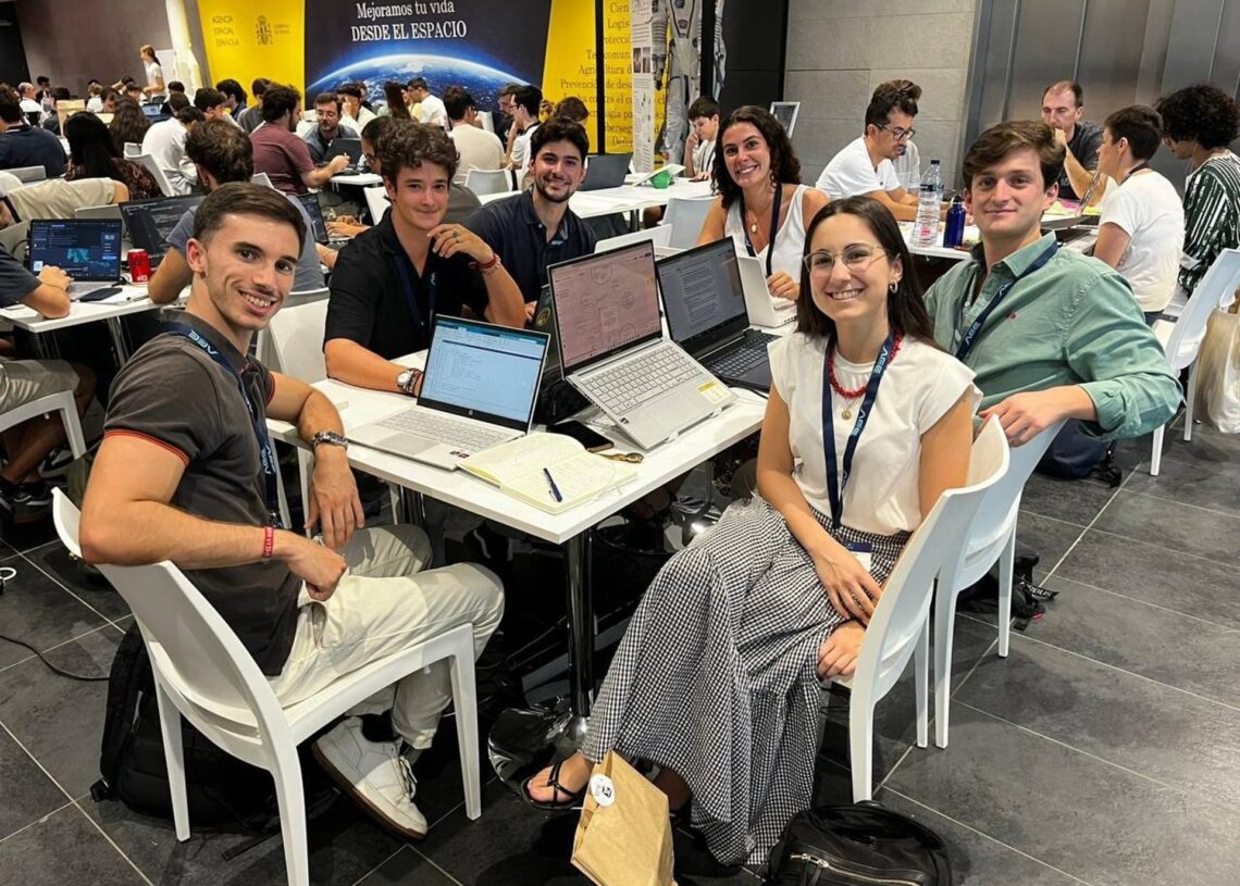 Equipo de la Universidad de Sevilla ganador del NASA Space Apps Challenge.UNIVERSIDAD DE SEVILLA