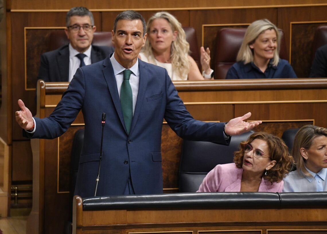 Archivo - El presidente del Gobierno, Pedro Sánchez, interviene durante una sesión de control al Gobierno, en el Congreso de los Diputados, a 11 de junio de 2025, en Madrid (España). Fernando Sánchez - Europa Press - Archivo