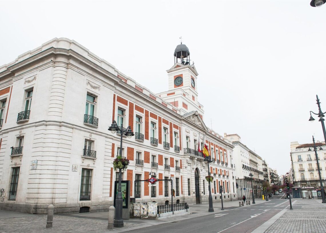 Archivo - Fachada del la Real Casa de Correos, sede de la Comunidad de Madrid. Joaquin Corchero - Europa Press - Archivo