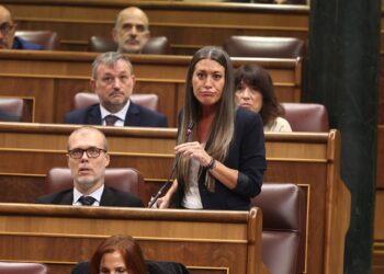 La portavoz de Junts en el Congreso, Miriam Nogueras, interviene durante una sesión de control al Gobierno, en el Congreso de los Diputados, a 22 de octubre de 2025, en Madrid (España).Eduardo Parra - Europa Press