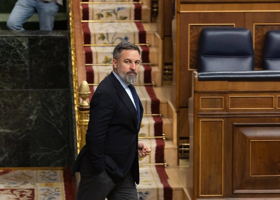 El presidente de VOX, Santiago Abascal, durante una sesión plenaria en el Congreso de los Diputados, a 21 de octubre de 2025, en Madrid (España). Ricardo Rubio - Europa Press