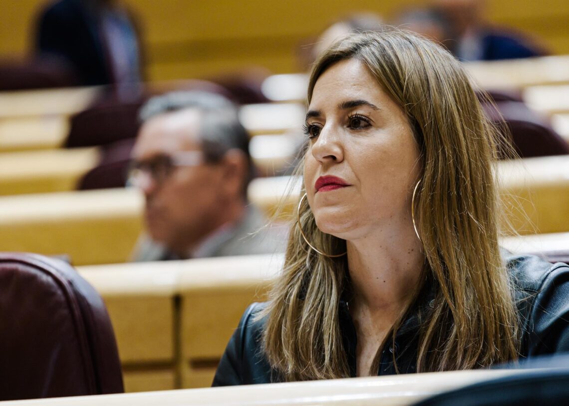 La senadora del PP, Rocío Dívar, durante una sesión plenaria, en el Senado, a 22 de octubre de 2025, en Madrid (España).Carlos Luján - Europa Press