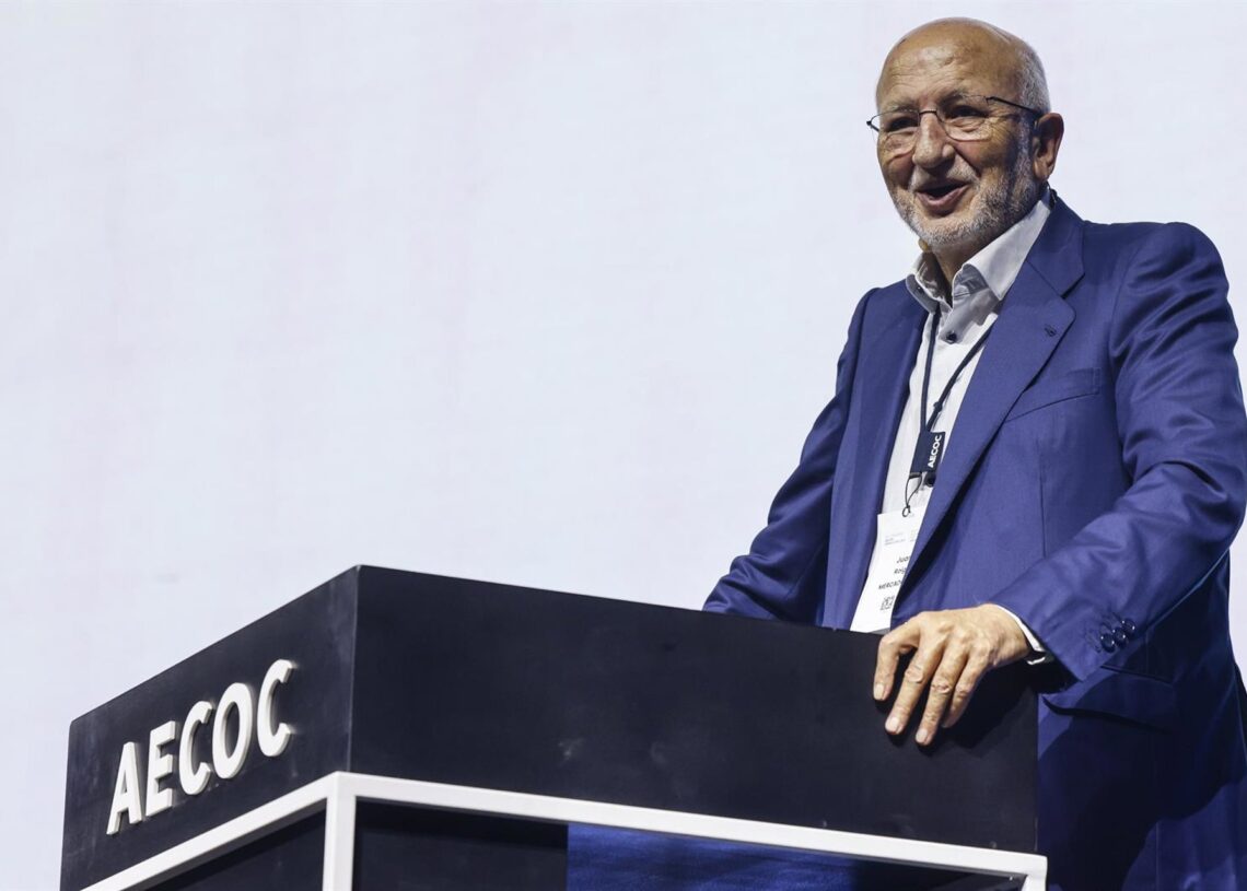 El presidente de Mercadona, Juan Roig, durante el congreso de la asociación de fabricantes y distribuidores AECOC, en el Roig Arena, a 22 de octubre de 2025, en Valencia, Comunidad Valenciana (España).Rober Solsona - Europa Press