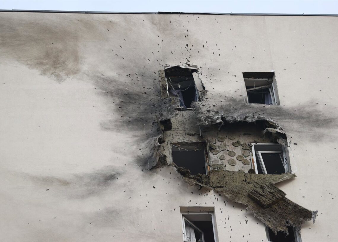 Archivo - Daños en un edificio en Sapronovo, en la región de Moscú, tras un ataque con dron de Ucrania contra Rusia (archivo)Europa Press/Contacto/Bai Xueqi - Archivo