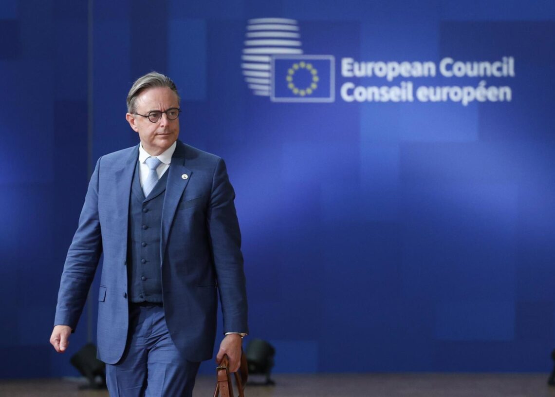 Archivo - El primer ministro bega, Bart De Wever, a su llegada a la cumbre europea en Bruselas.ALEXANDROS MICHAILIDIS // EUROPEAN COUNCIL