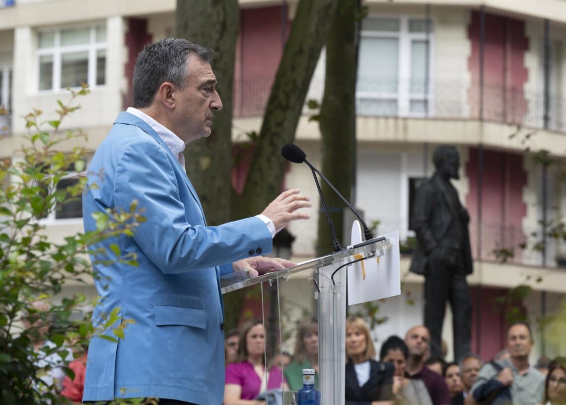 Archivo - El presidente del EBB del PNV, Aitor Esteban, durante su intervención en la celebración del 130 aniversario de la fundación de EAJ-PNV, a 28 de julio de 2025, en Bilbao, BizkaiaDavid de Haro - Europa Press - Archivo