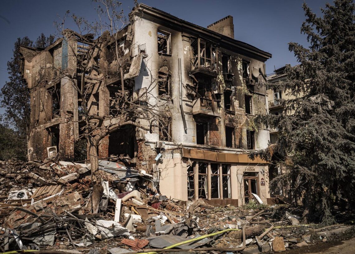 Archivo - Un edificio dañado en Kramatorsk tras un ataque del Ejército de Rusia contra la ciudad, situada en la provincia de Donetsk, en el este de Ucrania (archivo)Europa Press/Contacto/Nicolas Cleuet - Archivo