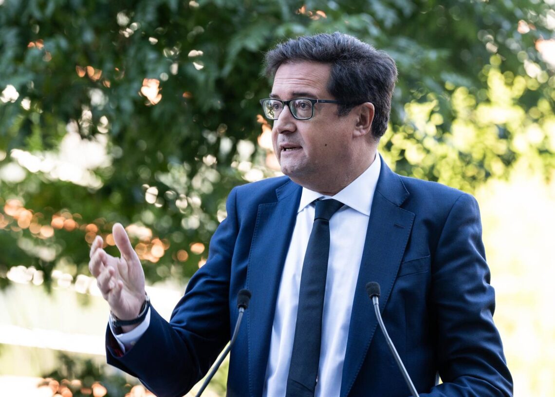 Archivo - El ministro para la Transformación Digital y de la Función Pública, Óscar López.Matias Chiofalo - Europa Press - Archivo