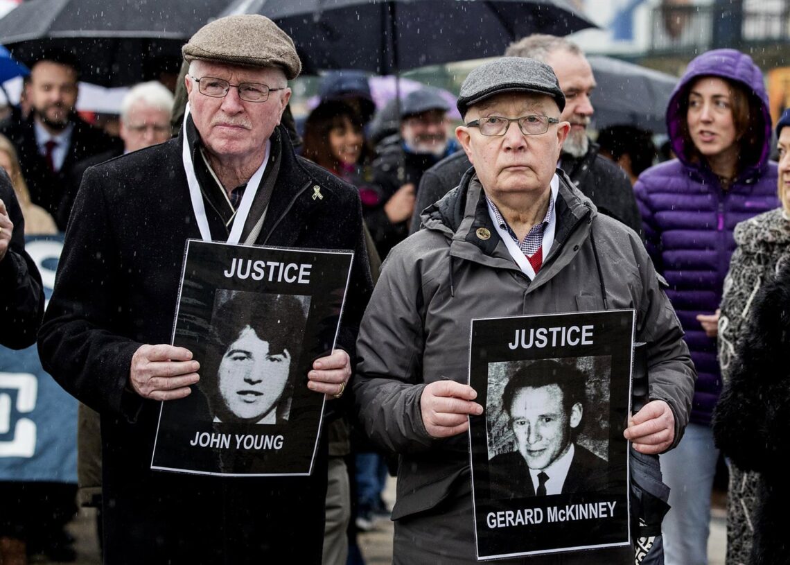 Archivo - Víctimas del Domingo Sangriento se manifiestan en Londonderry, en Irlanda del NorteLiam Mcburney/PA Wire/dpa - Archivo