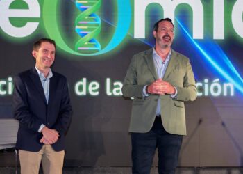 El cofundador de Foreomics (derecha), Jorge García.FOREOMICS