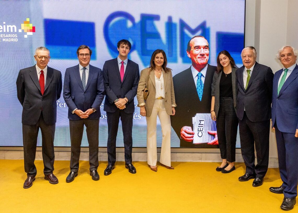 CEIM rinde homenaje a Fernando Fernández-TapiasCEIM