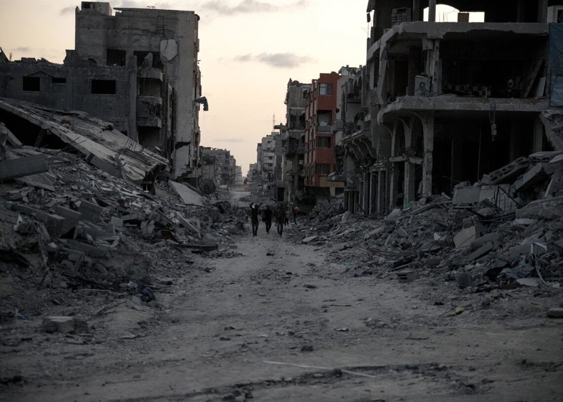 Una calle del centro de la ciudad de Gaza, en la Franja de Gaza, tras el alto el fuego entre Hamás e IsraelEuropa Press/Contacto/Omar Ashtawy