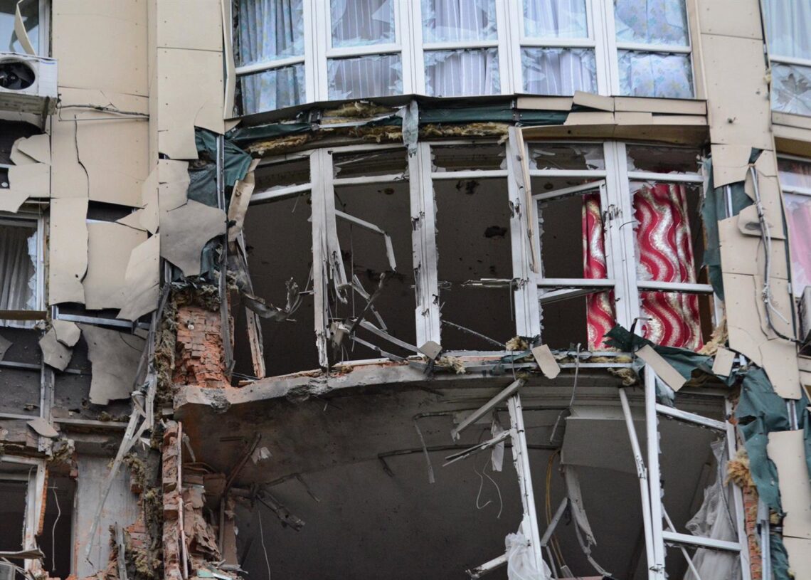 Archivo - Imagen de archivo de un edificio dañado por un ataque ruso en Kiev (archivo)Aleksandr Gusev/Sopa Images Via / Dpa - Archivo