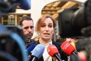 Mónica García acusa al PP de usar la falta de tecnología como pretexto para no compartir datos de cribado de cáncer