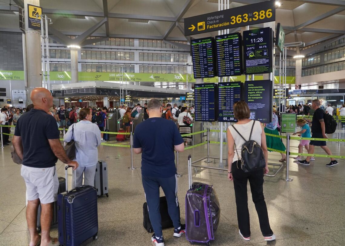 Archivo - Imágenes Aeropuerto de Málaga-Costa del Sol  Álex Zea - Europa Press - Archivo