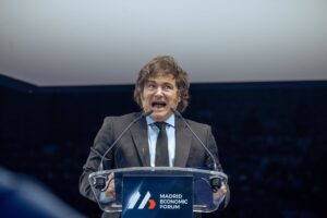 Elecciones Argentina: Javier Milei y el peronismo van casi empate en las legislativas, según las encuestas