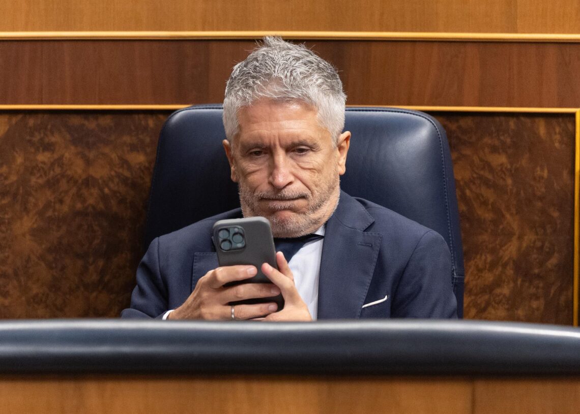 Archivo - El ministro de Interior, Fernando Grande-Marlaska, durante una sesión plenaria en el CongresoEduardo Parra - Europa Press - Archivo