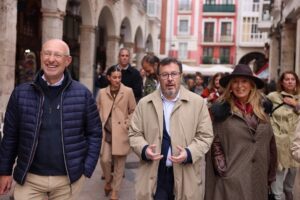 Vox rechaza negociar con Junts una moción de censura y dice que “con nosotros, los separatistas pinchan en hueso”