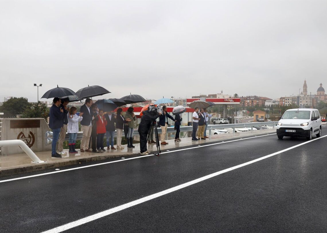Cheste abre el 'Puente de la Memoria' con el que restablece la conexión directa con la A-3DIPUTACIÓN DE VALENCIA
