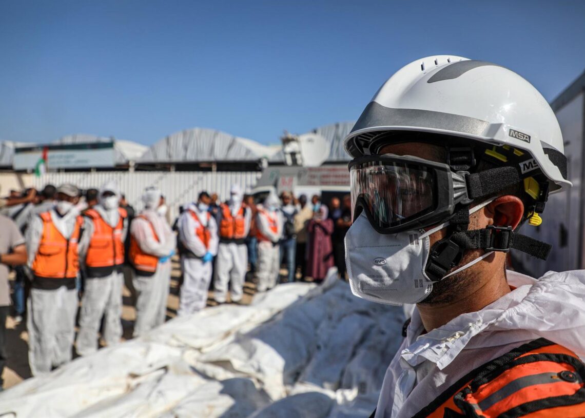 Médicos palestinos recuperan víctimas sin identificar de la guerra de Gaza Europa Press/Contacto/Rizek Abdeljawad