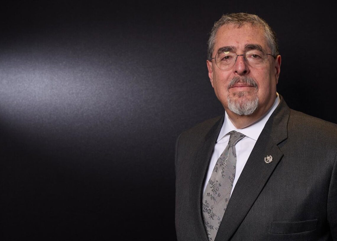 Archivo - El presidente de Guatemala, Bernardo Arévalo, posa para Europa Press, a 23 de febrero de 2024, en Madrid (España)Jesús Hellín - Europa Press - Archivo